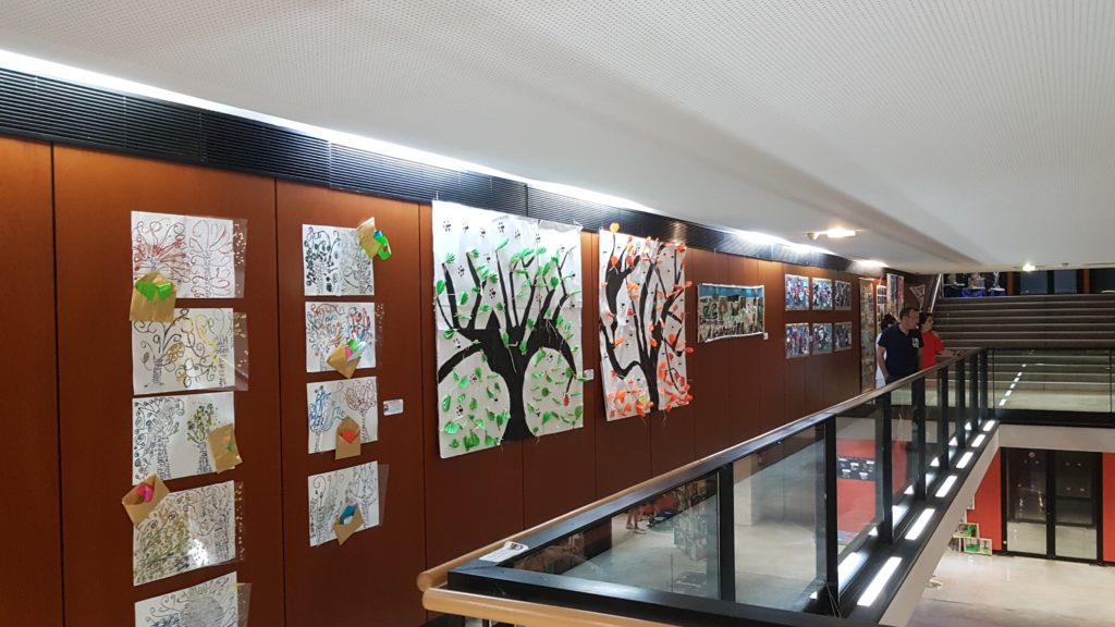 RG30 ET VOUS : Expo Pont du G’Art "Comme un arbre dans ma vie …" 2018 06 21 19.25.04