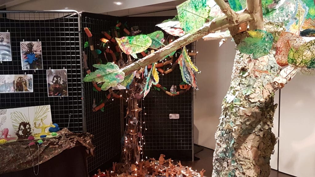 RG30 ET VOUS : Expo Pont du G’Art "Comme un arbre dans ma vie …" 2018 06 21 19.47.20