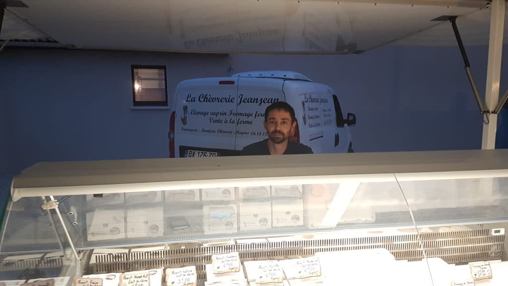 Cédric la chèvrerie jeanjean meynes montfrin