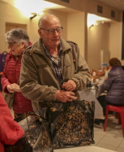Un colis de Noël pour plus de 470 Aramonais