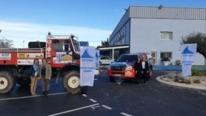 Deux pompières de Beaucaire au départ du Rallye Aïcha des Gazelles Séverine et Amélie (Les Roll Over)