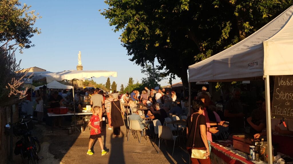 Marché Nocturne Argilliers ©Radio RG30