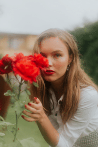 "Shapeshifting", le nouveau single de Moli Moli PRextra 1