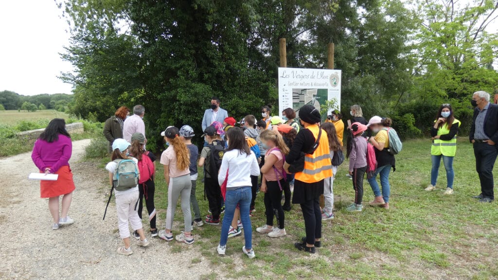 Création d’un verger pédagogique en biodiversité à Meynes