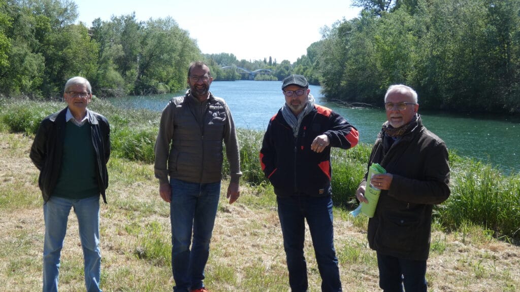 Les membres de l'association 'Au fil du Gardon'