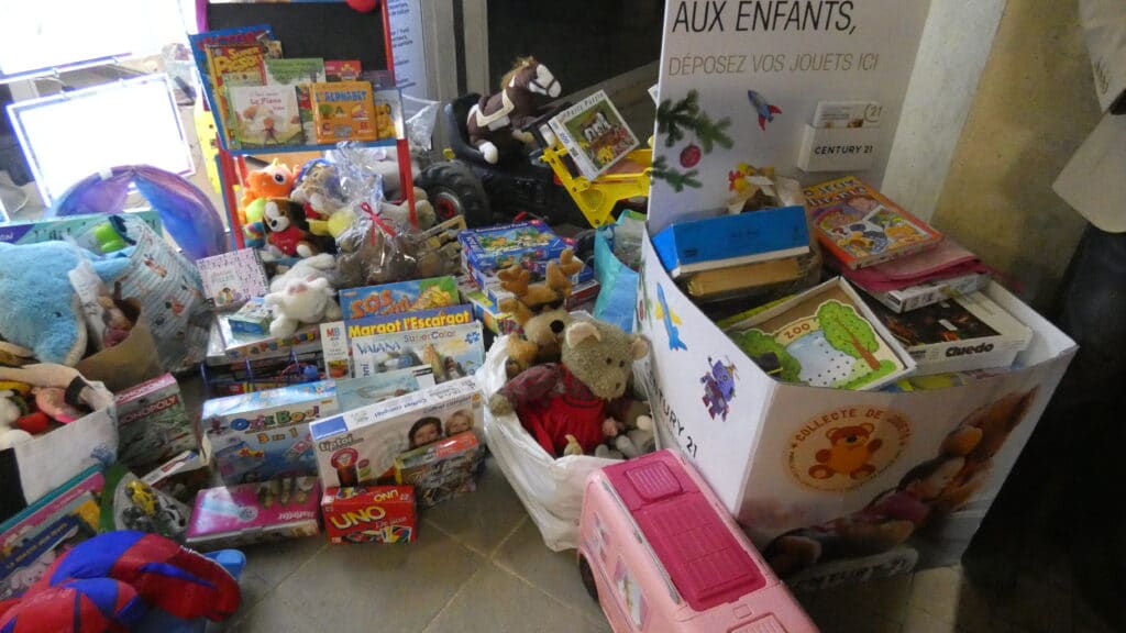 Remoulins - La collecte de jouets pour les Restos du Coeur