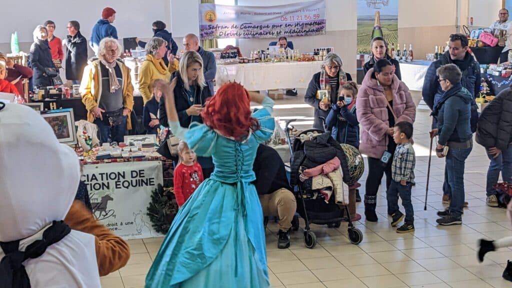 Retour sur le premier marché de noël sur Théziers ©Radio RG30